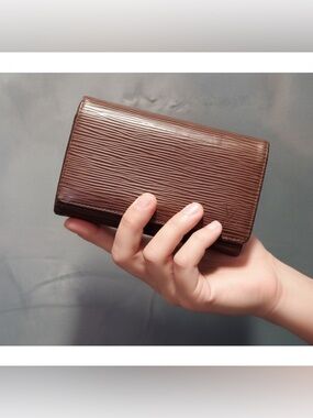 Louis Vuitton Epi Wallet